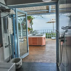 Beyaz Yunus - Adult Only Oludeniz